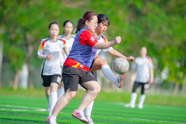 HàN女子足球比赛ội