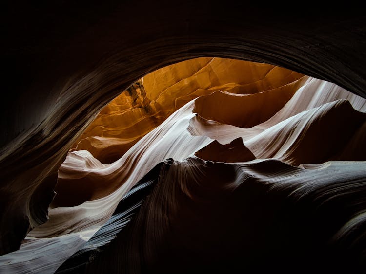 雄伟的砂岩峡谷