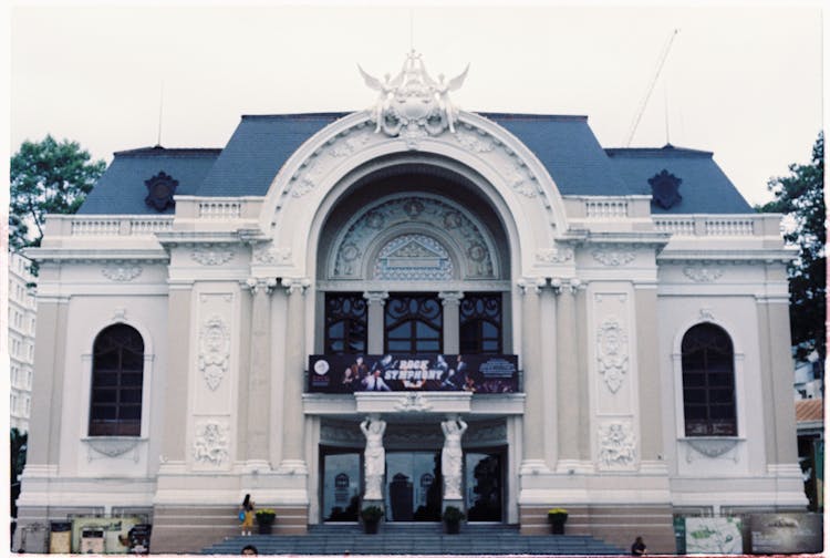 胡志明市歌剧院