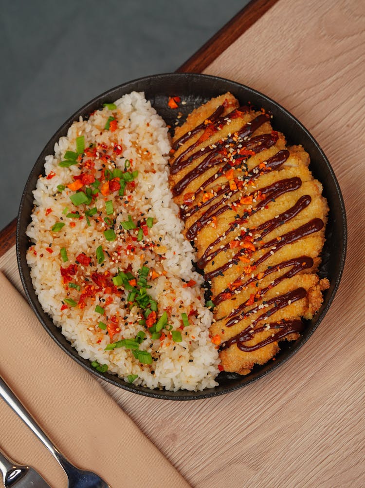 炸鱼配米饭