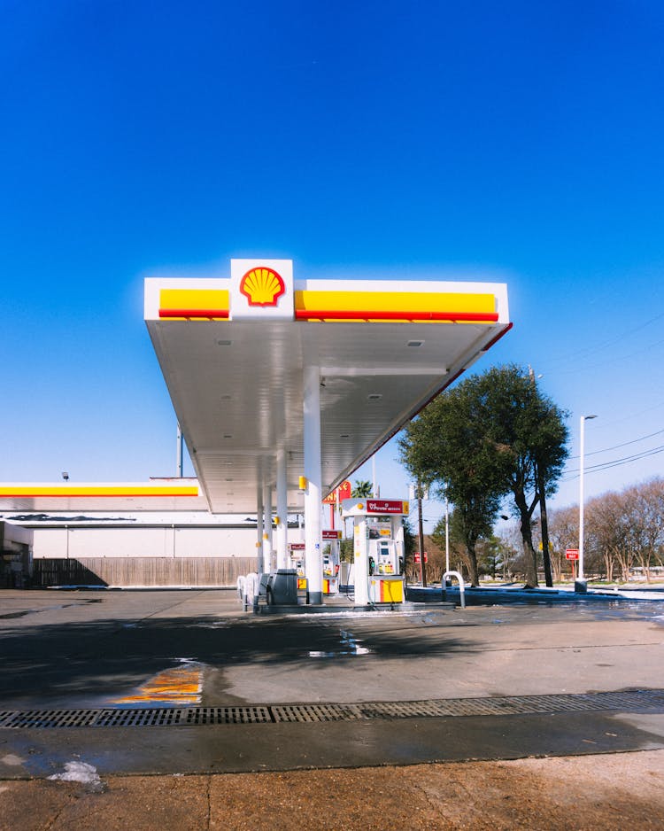 休斯顿壳牌加油站白天