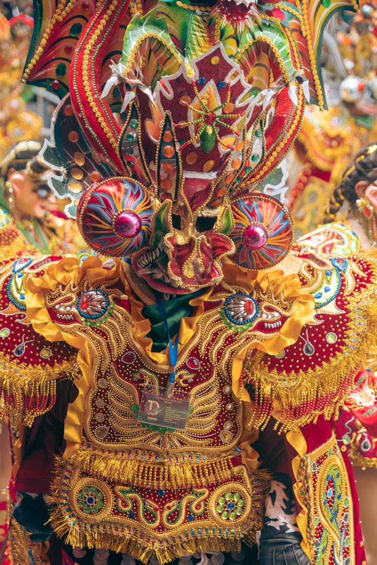 金色装饰佛像
