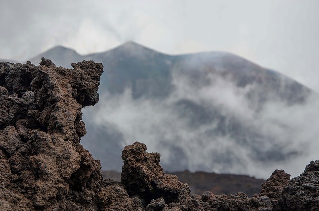 火山熔岩流