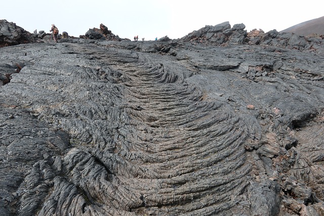 托尔巴奇克火山熔岩