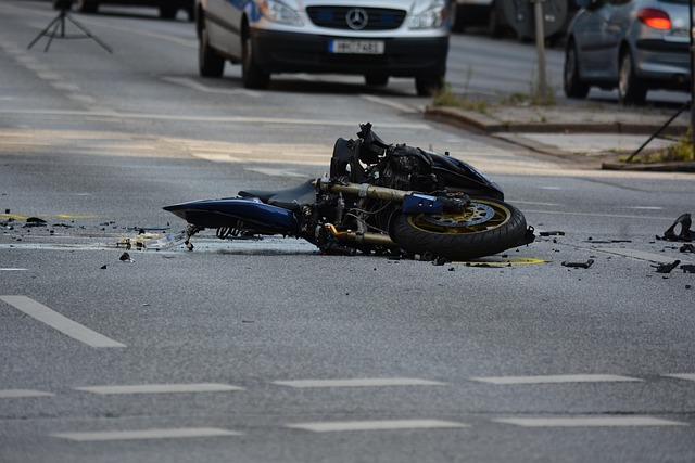 摩托车事故道路交通