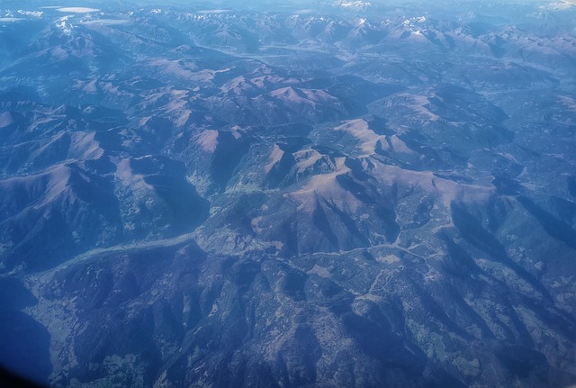 空中山脉景观