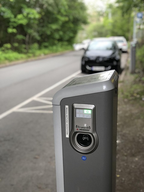 充电站电动汽车
