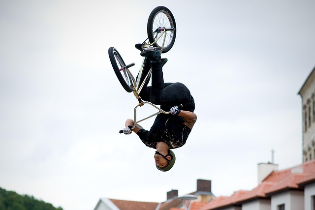 bmx自由式自行车杂技