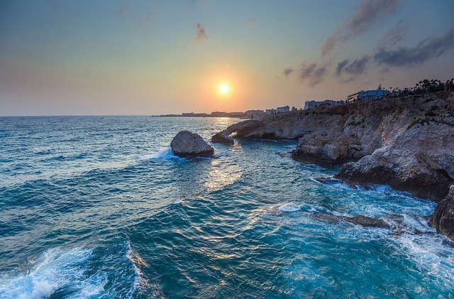 海浪海岸线