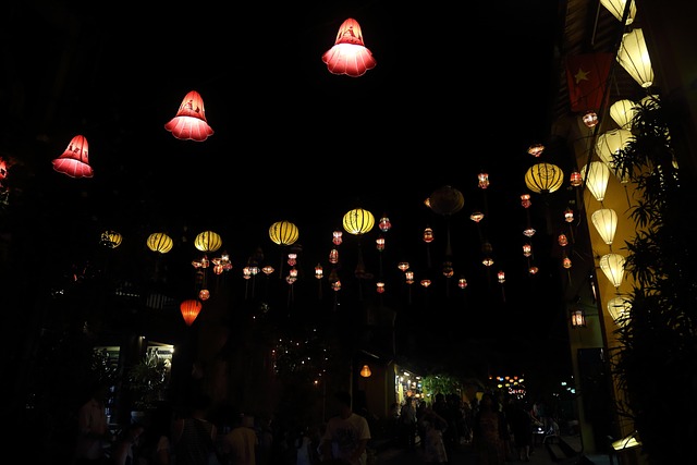 越南夜街淮安灯笼