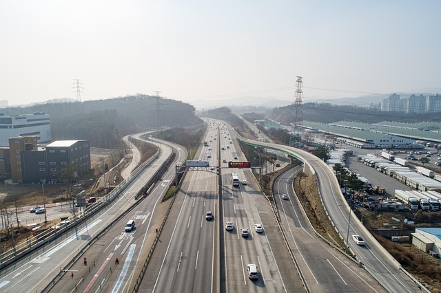 公路运输城市旅游公路