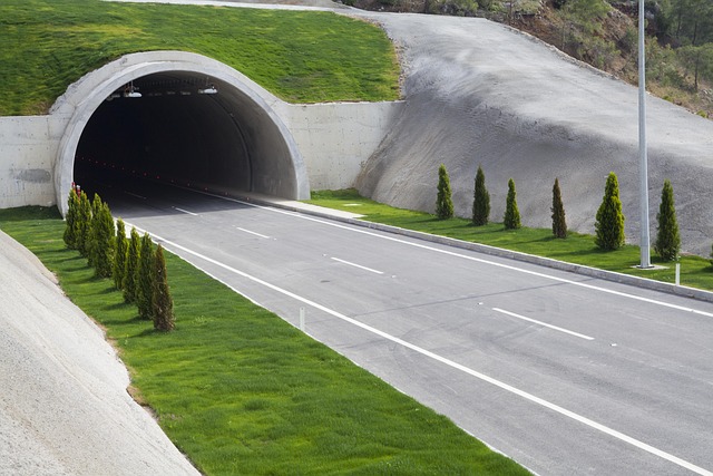 隧道公路路径带