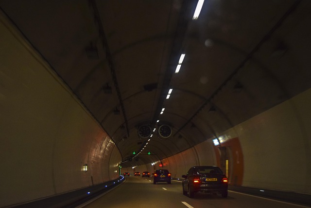 建筑隧道轻型交通