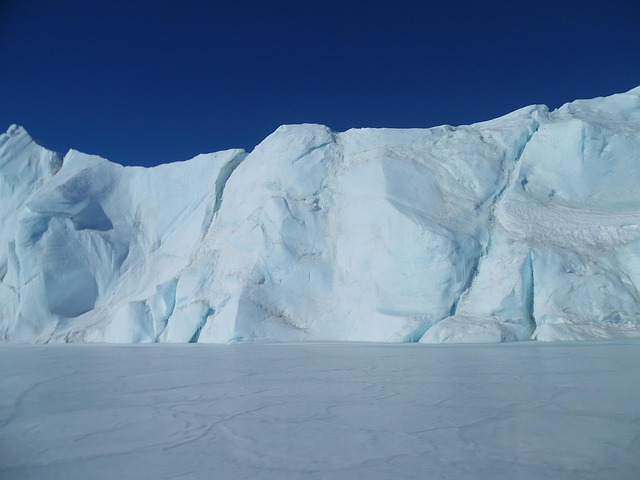 南极冰雪冰山寒冷
