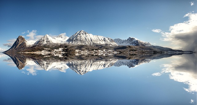 挪威峡湾自然水景