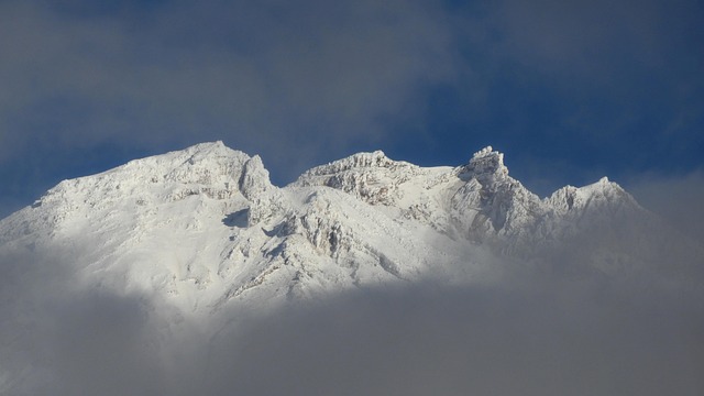 火山山雪冬