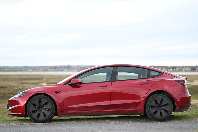 特斯拉model 3电动汽车