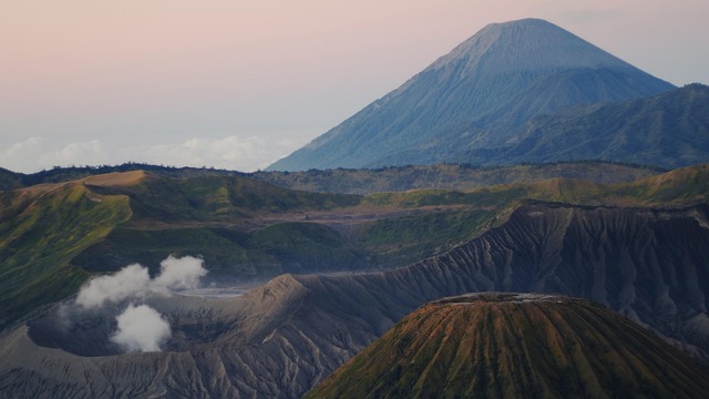 印度尼西亚溴山日出